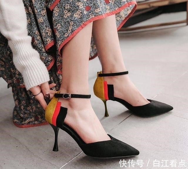 必备|女人要想秀长腿,一双细高跟是必备,穿出自己女人味