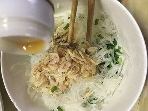 媳妇|媳妇用白萝卜这样烙饼,孩子一口气吃3个,外酥内软,做法超简单