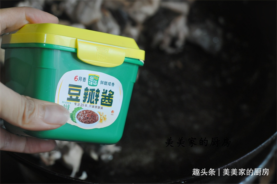 秋天干燥,一道“土匪菜”常上桌,3种食材1锅烧,好吃又养胃!