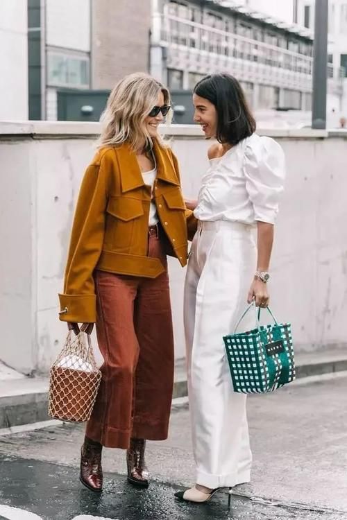 最适合秋冬季节的大地色系这样穿，想不吸睛都难