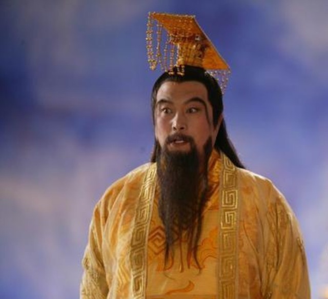 王卫国#他是国家一级演员,四大名著参演三部,祭祖时发现冥币上印着自己