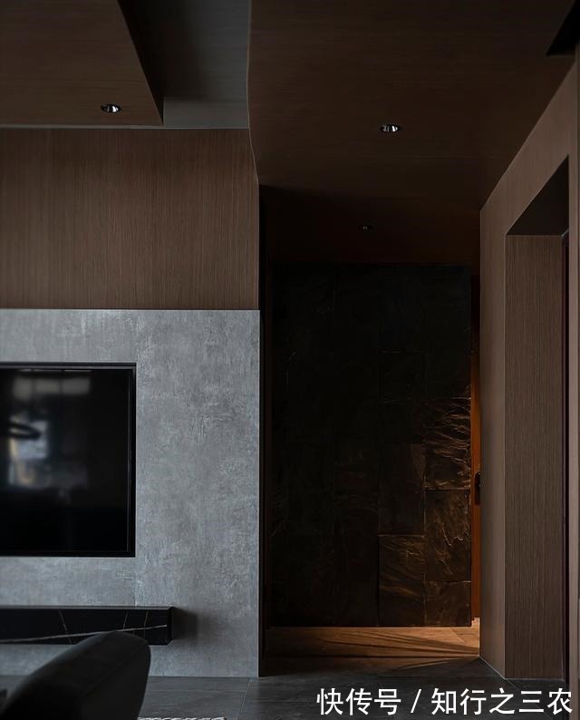 吊顶|139㎡工业风四室,三色拼木饰面+几何吊顶的趣味设计!