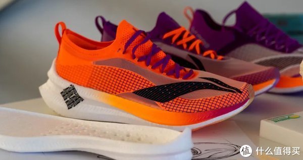 外国 抛开品牌只看产品,国产跑鞋和外国跑鞋的差距到底有多大?