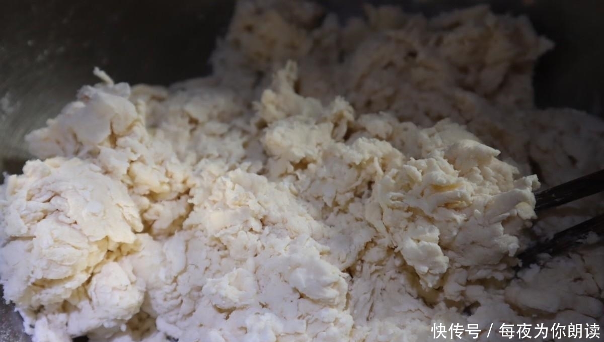 这样做馅饼不仅好吃，还简单易操作，馅料满满