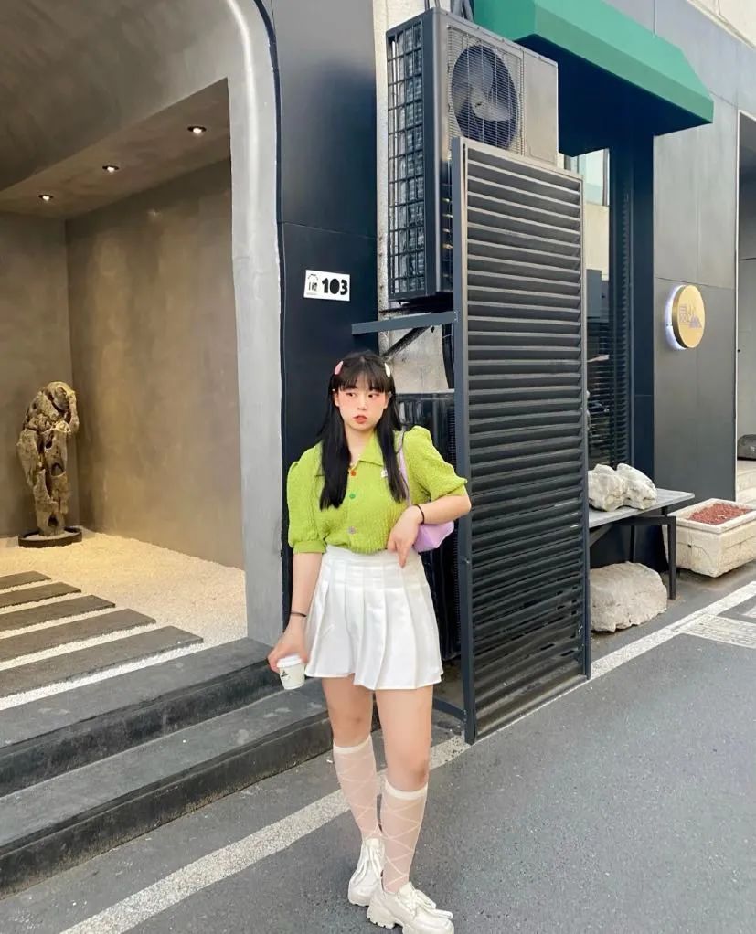 腰部|腰粗、肚子大的女生，怎么穿才显瘦？