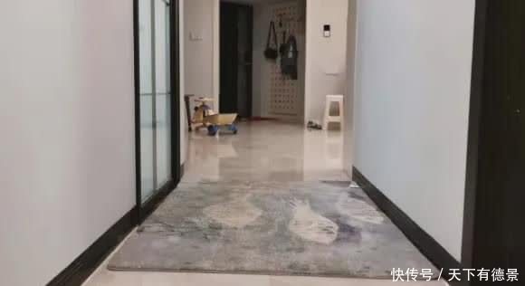 刮腻子|踢脚线怎样铺贴更好看?这些踢脚线问题要注意,不然后续有你受的