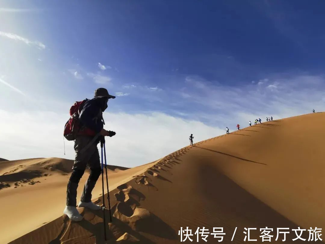 沙漠|除了黄沙漫天,腾格里的沙漠里还能干什么?