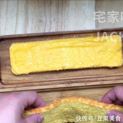 鸡蛋|柠檬夹心磅蛋糕，入口层次丰富，甜而不腻，口齿留香，滋味无穷