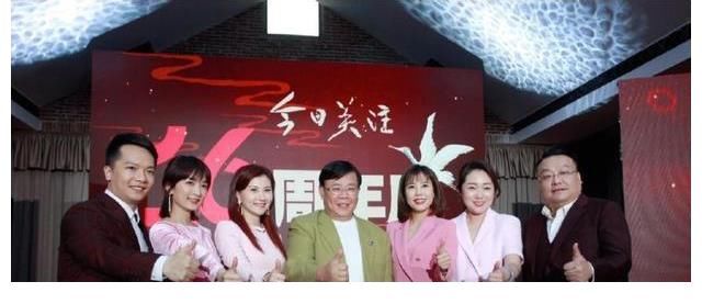 交情|从讲古佬到主持人，郑达和网红的交情曾惹来非议