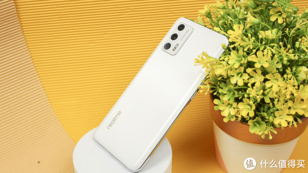 报点率|跃级能打 颜值在线 realme GT Neo2T 釉白一周使用体验