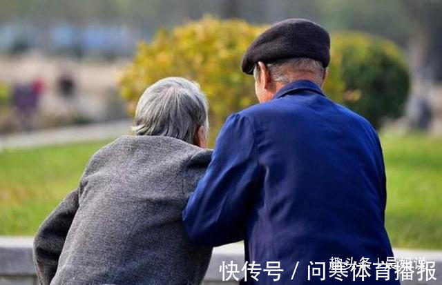 老伴|人到晚年,钱和子女哪个更靠谱?80岁老母用“亲身经历”告诉你