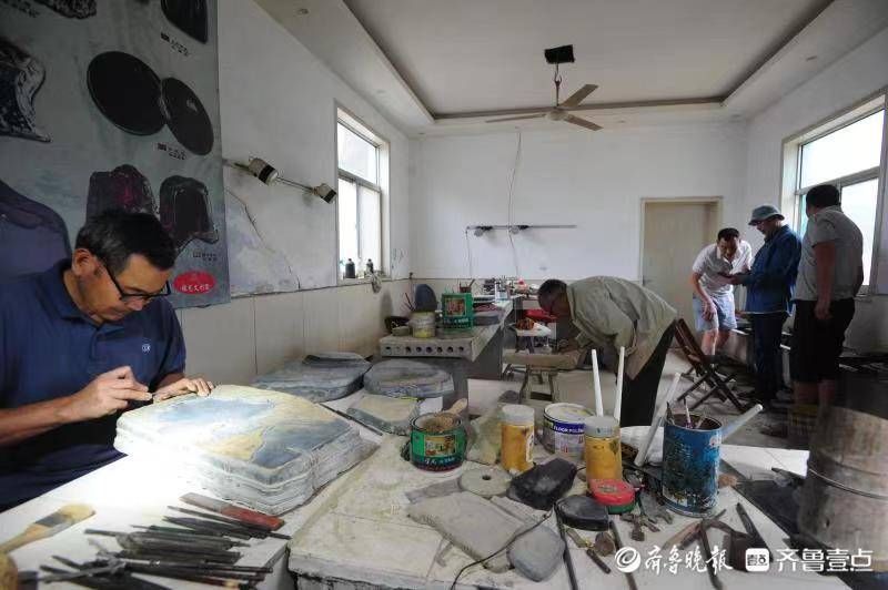 王开全#拾光|把石头刻出灵魂,他带着家人坚守在制砚的路上