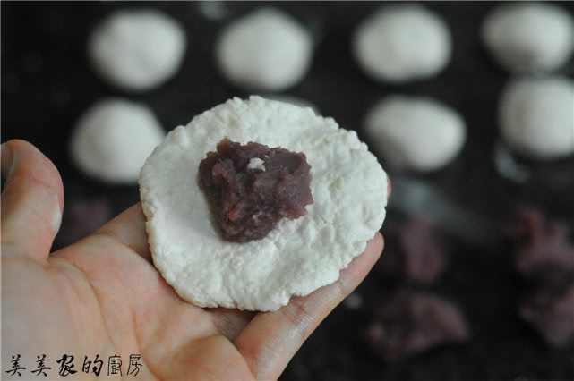 入秋了,儿子天天就馋它,平底锅一烙10分钟上桌,解馋又顶饱!