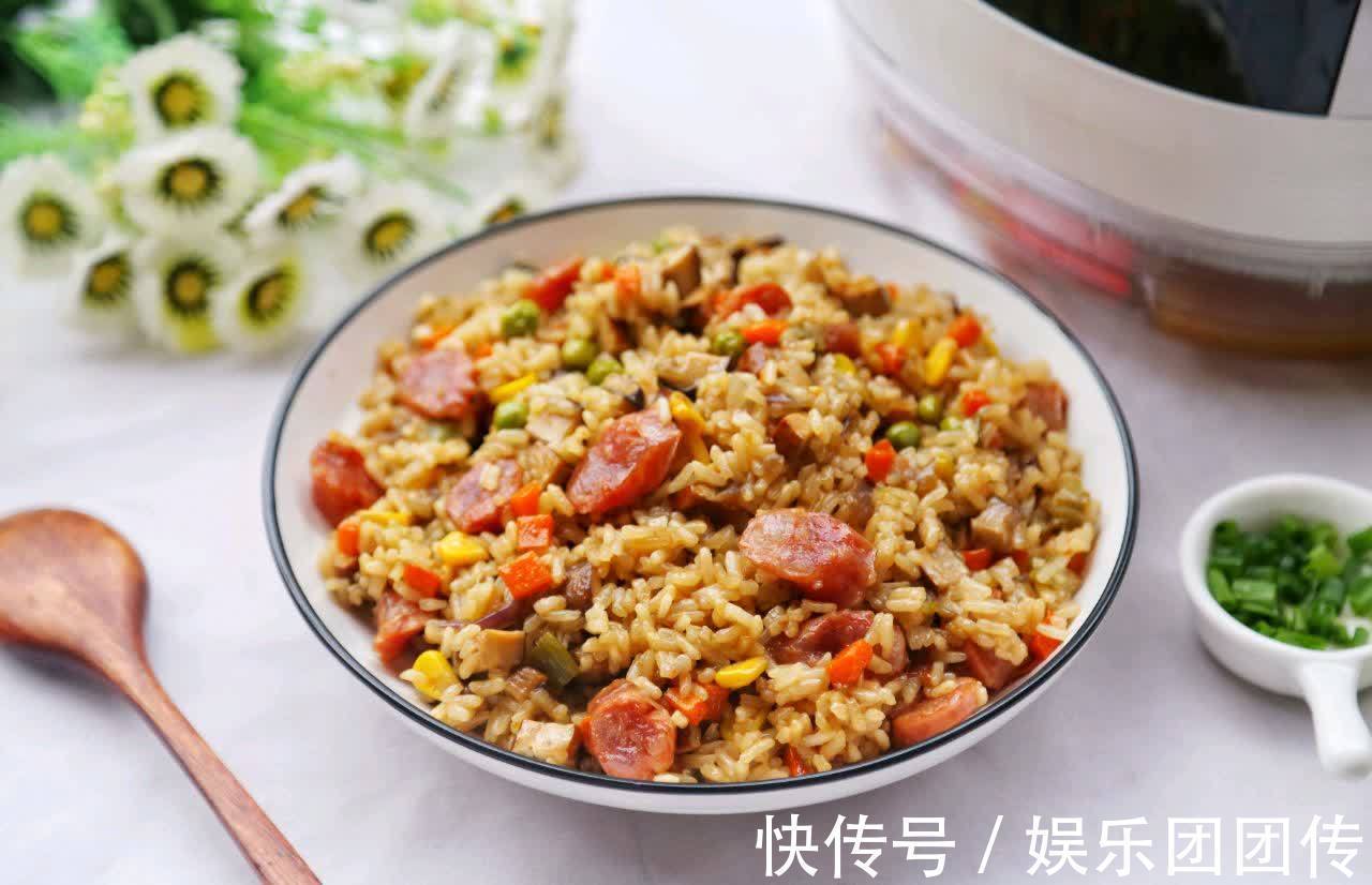饭菜|懒人香菇香肠焖饭,做法简单,饭菜一锅出,省时又省力