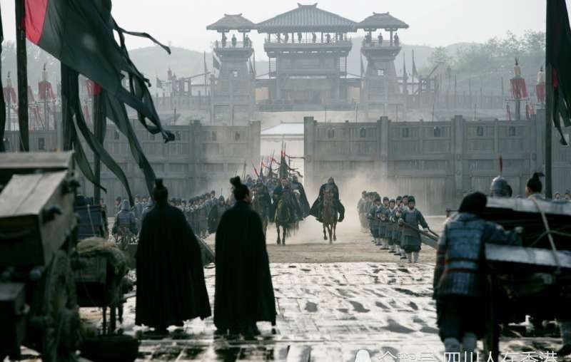 逼退|诸葛亮根本没用过空城计!三国史实4大“空城奇谋”:他在家睡觉就逼退敌军