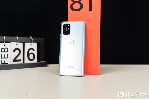 手机|真机实测！一加8T银时真·指纹收集器的终结者！