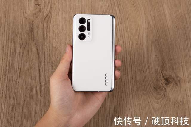 oppo|OPPO Find N成“固体茅台”？折叠屏手机为何引发大规模消费热潮