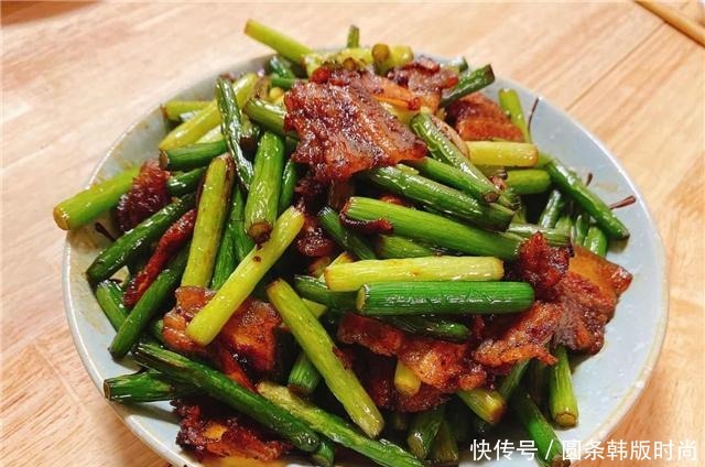 亲自|婆婆生日我请假回家,亲自下厨做一桌菜庆祝,老公看完都吃醋了!