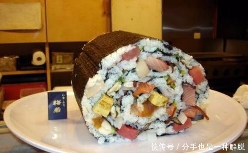 巨无霸|世界各地的巨无霸美食让人傻眼,日本的这个美食到底要怎么吃?