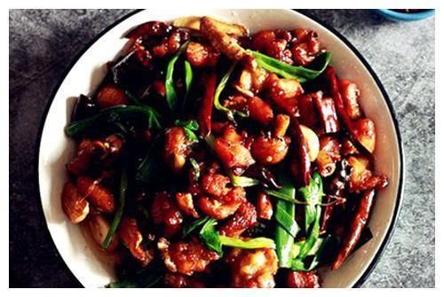 美食推荐：红烧小排，椒麻辣子鸡，香辣叉烧鸡丁，爆炒大虾的做法