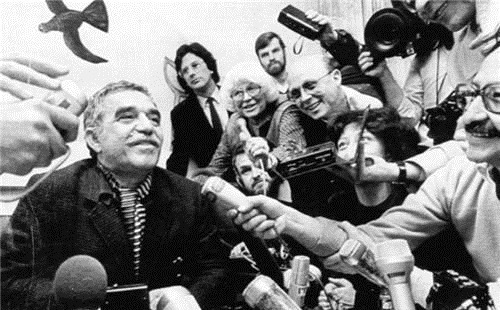 一桩事先张扬的凶杀案#马尔克斯访华时扬言:不向中国授权出版!18年后却被一年轻人感动