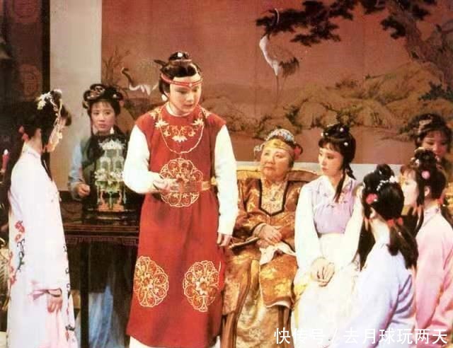 解读|《红楼梦》深度解读宝玉和黛玉的爱情,到底可贵在何处