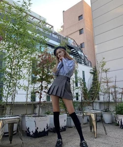 冬春换季，这4双鞋值得入手！万能百搭又时髦，女明星都争着穿