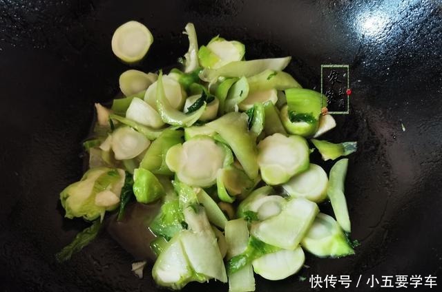 冬天，此菜要多吃，比吃牛羊肉强，营养极高不发胖，不懂吃真可惜