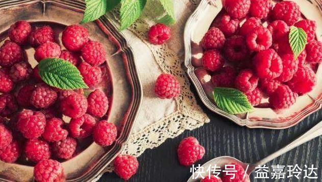 寿星|1位“寿星”的长寿秘诀:过了50岁,偷偷吃3样食物,长寿更偏爱你