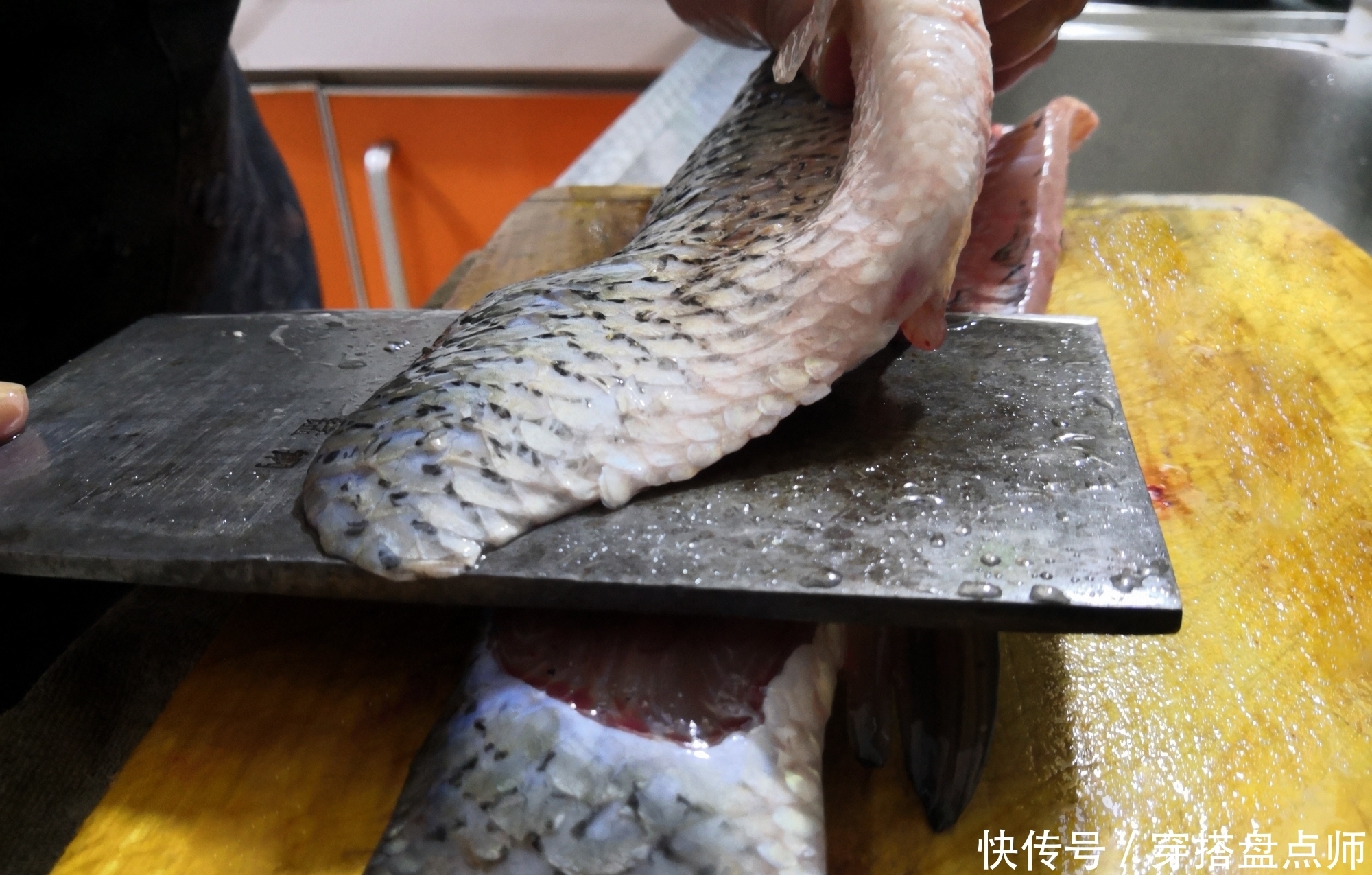 正月里,吃鱼就选这牛做法,有肉有汤吃着舒服,鲜美的汤都剩不下