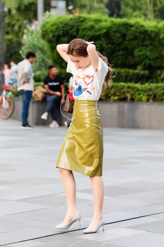 高跟鞋|高跟鞋搭配裙子,优雅自信又有女人味