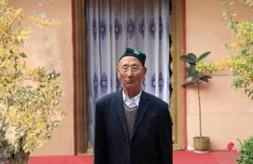 库车家族|中国最后一位王爷,活到2014年,临终前说了一句话,众人潸然泪下