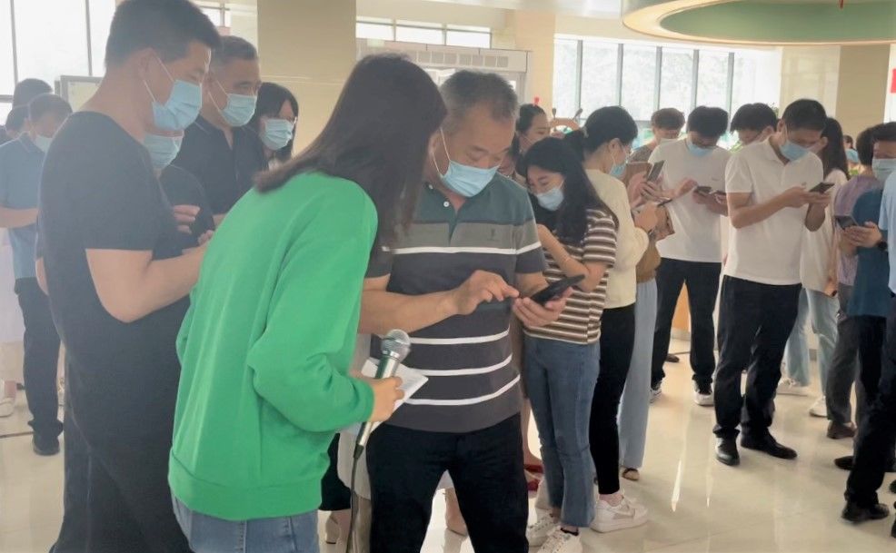 公益|潍坊这家医院突然排起长队 围观群众纷纷点赞