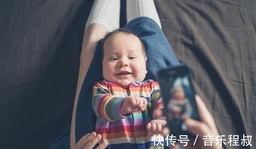 童年记忆|两个月宝宝就能交流?连医生都被萌化了,别忽略娃的感知能力