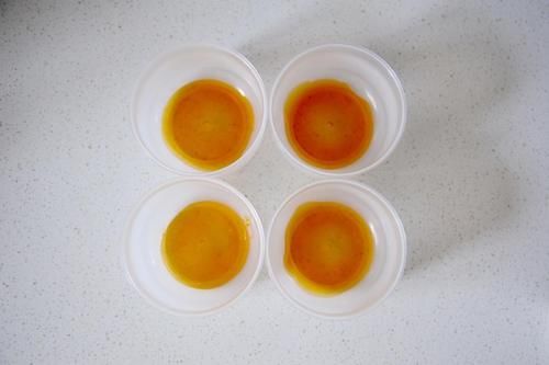 焦糖|又软又嫩的焦糖布丁,在家用鸡蛋牛奶,简单几步就能轻松做好