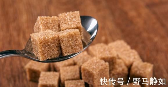 砒霜|煮鸡蛋时放1东西，堪比砒霜，大多数人以为是养生，却不知做错了