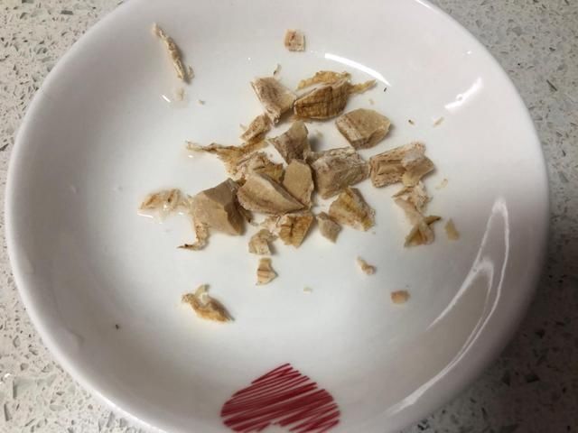 乳鸽|这食材浑身是宝,女生一周吃3次,告别黄脸婆,比敷面膜都强