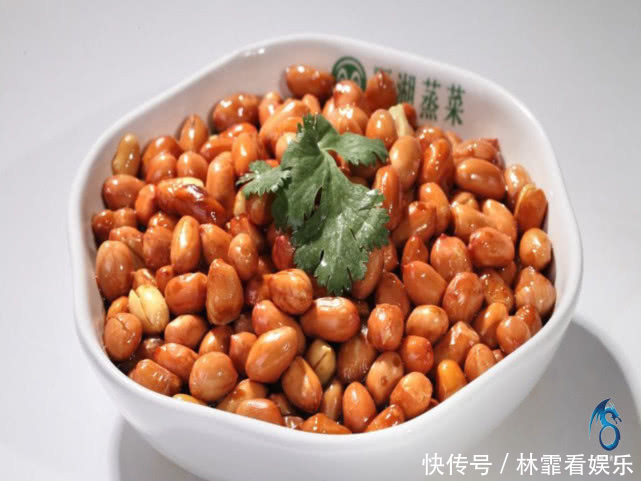 花生米|炸花生米,直接下锅就废了,大厨多加1步,花生米酥脆不返潮