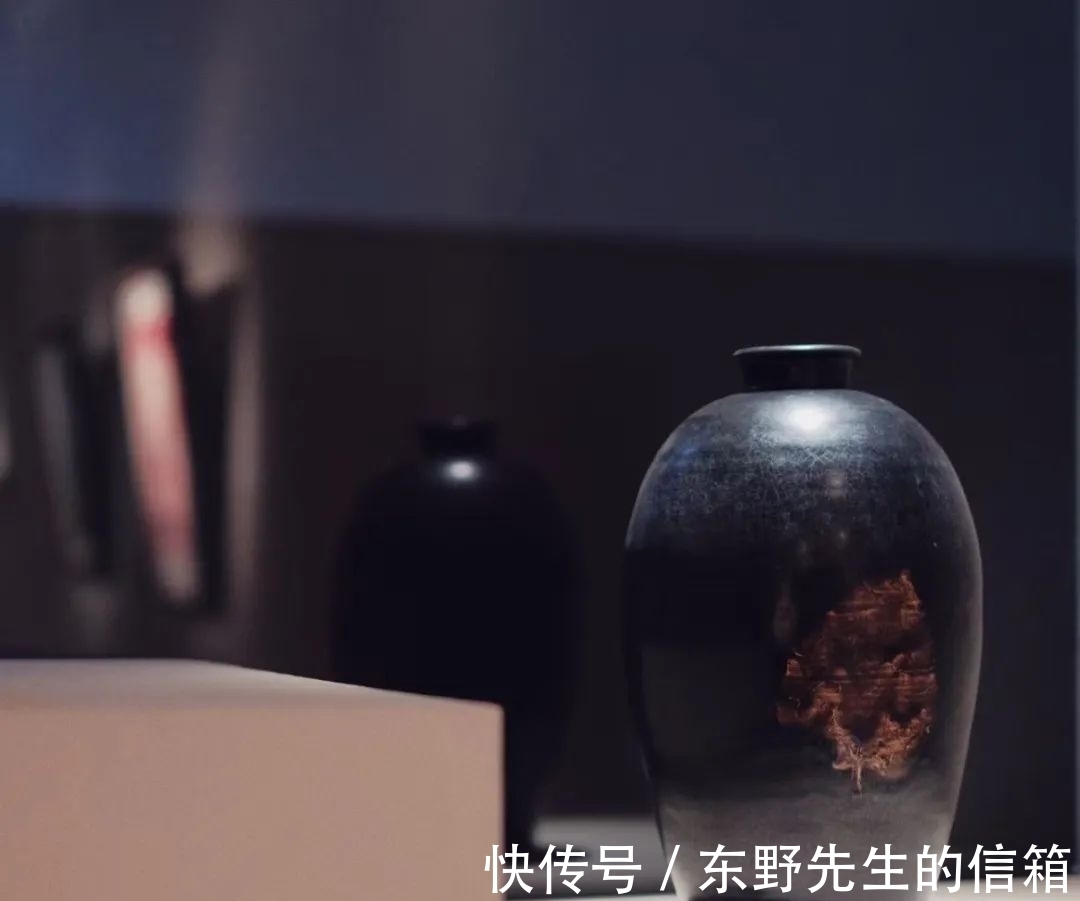 万科|它或许是武汉最小的“珍宝馆”，纯白清凉