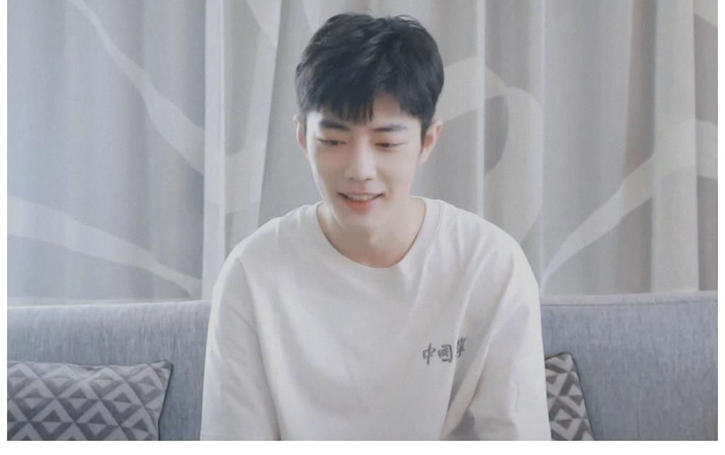 工作室“放糧”了！肖戰(zhàn)沒(méi)睡醒就被拽下床，直言：你們又“害”我