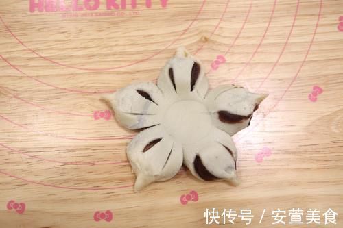 快过年了，教你用1块面做3种酥皮点心，菊花酥桃花酥漂亮又好吃