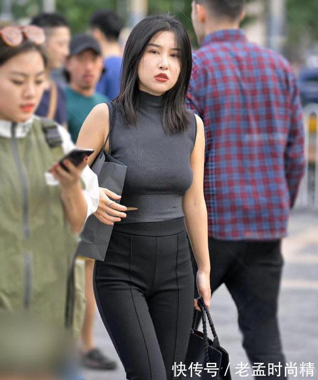 吊带衣 辣妈年纪大了,适合穿什么衣服都不懂,换吊带衣更好看吧?