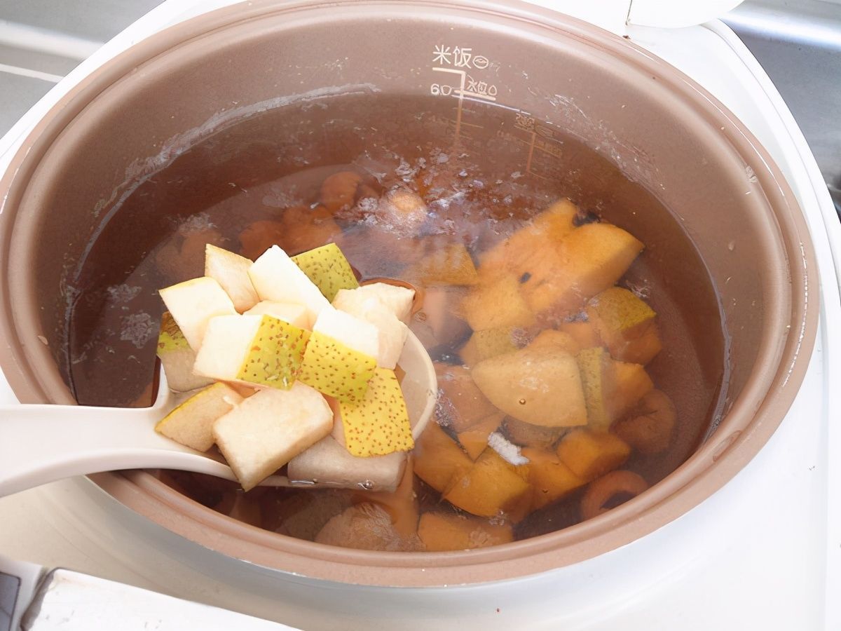 咳嗽|最润肺的水果不是金桔是它,隔三差五喝点,润肺清痰,秋季不咳嗽