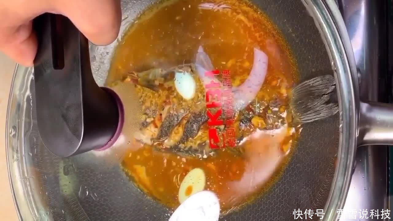 鱼香肉丝|真正的“鱼香肉丝”,口味酸甜味美肉质鲜嫩美味,既有肉又有鱼!
