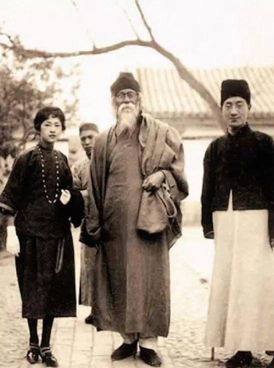 民国“情圣”徐志摩恋爱秘籍大公开,林徽因,陆小曼究竟有多美