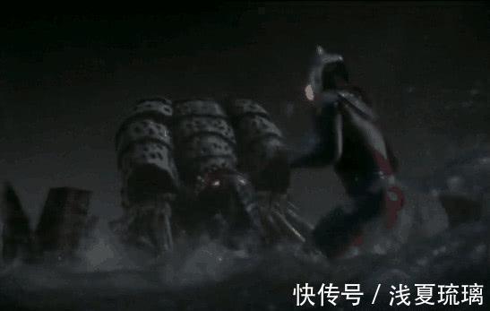 马格马|奥特曼皮套可以改装互用,其实怪兽也能,一个怪兽皮套竟用了四集