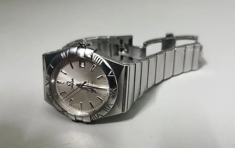 父亲|老星座和渐渐老去的他 #记忆中最珍贵的一支腕表#