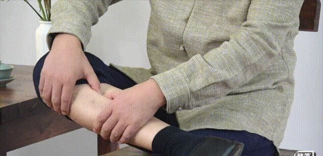 脾胃|眼袋大显老10岁,每天坚持这个方法,不仅能除眼袋,还能调脾胃