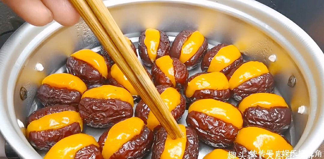  学会|天冷后多吃红枣，学会这种做法，红枣口感爽滑有弹性，营养又好吃