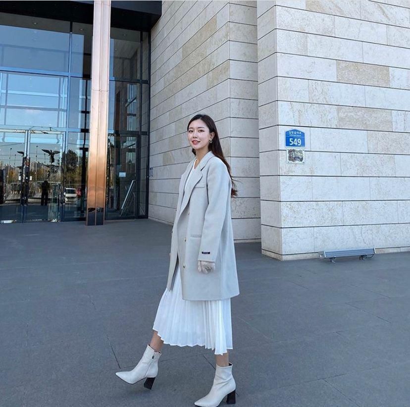 裙子 + 靴子 = 好看 + 洋气 ！